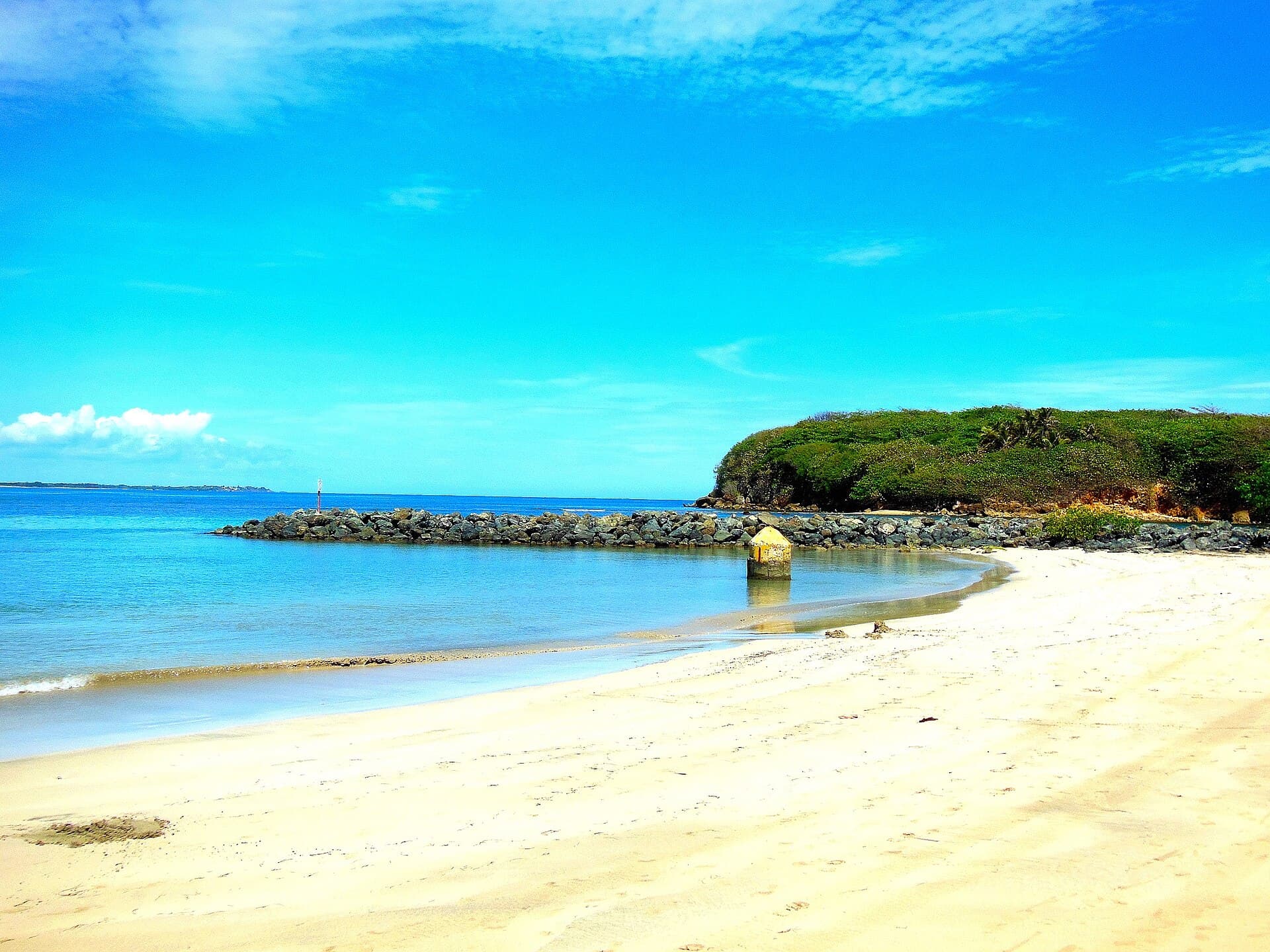 Punta Salinas Beach, Toa Baja